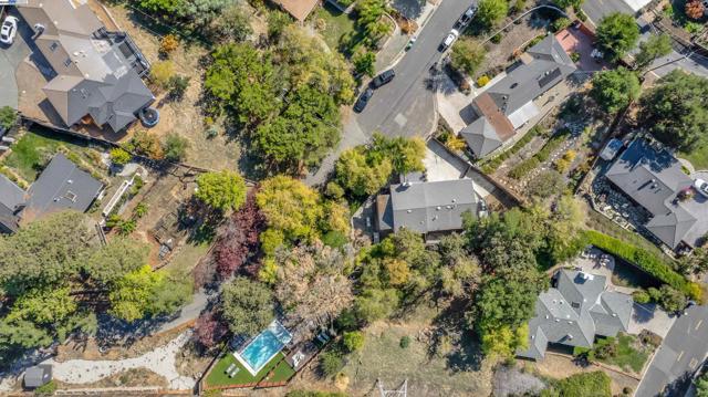 3 Dale Ct, Lafayette CA: https://media.crmls.org/mediaz/fd2211d2-acf7-4672-8953-6af4deb12cf0.jpg