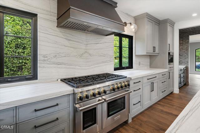 Detail Gallery Image 17 of 76 For 1329 Campbell St, Glendale,  CA 91207 - 4 Beds | 6 Baths