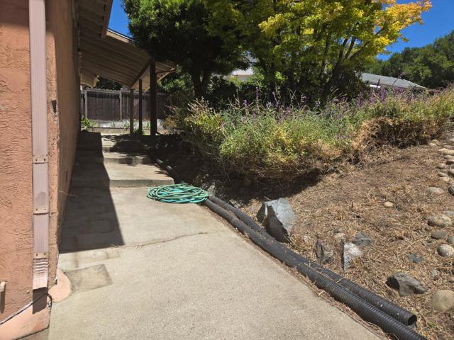 2847 Ralston Way, Hayward CA: https://media.crmls.org/mediaz/fd22b0b1-1b37-46c6-91dd-56901a9d27d9.jpg