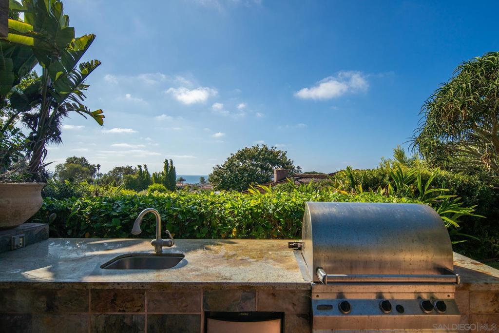 MLS #250041429SD image #33