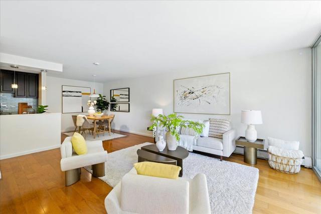 400 Davey Glen Road, Belmont CA: https://media.crmls.org/mediaz/fd244b69-5f33-4c29-872a-6a3dc45912be.jpg