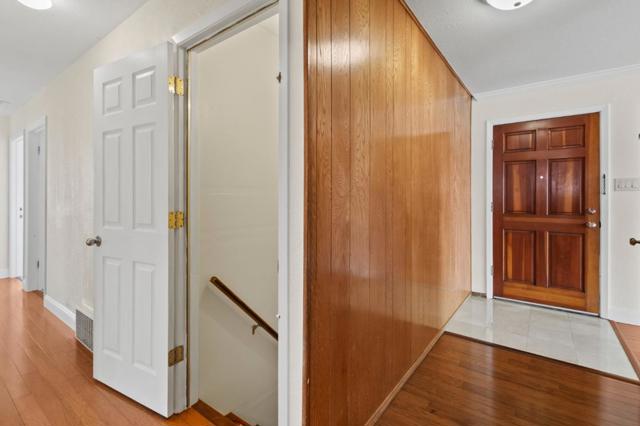 263 San Fernando Way, Daly City CA: https://media.crmls.org/mediaz/fd24656e-ea29-4530-b1a0-e29a95024b29.jpg