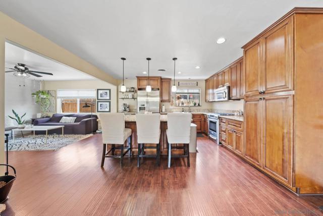 10263 Avenida Real, Lakeside CA: https://media.crmls.org/mediaz/fd24781d-acf3-4257-a30b-59f08c91b102.jpg