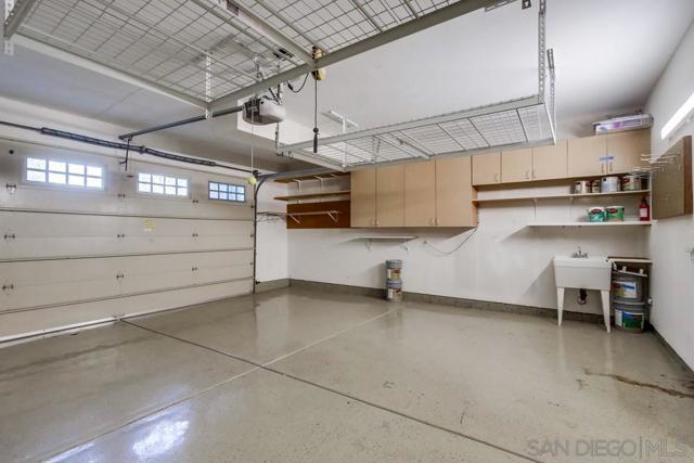 8297 Katherine Claire Lane, San Diego CA: https://media.crmls.org/mediaz/fd24a341-d0a3-4107-8389-d933200e7f5d.jpg