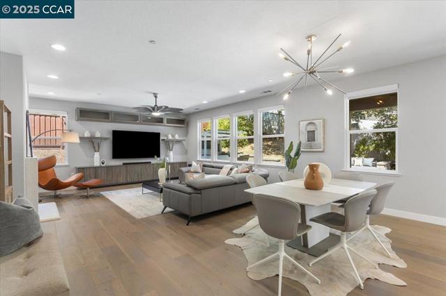 17691 Whisper Ln, Castro Valley CA: https://media.crmls.org/mediaz/fd25af88-e4f5-4468-b548-1c549b29b6e5.jpg
