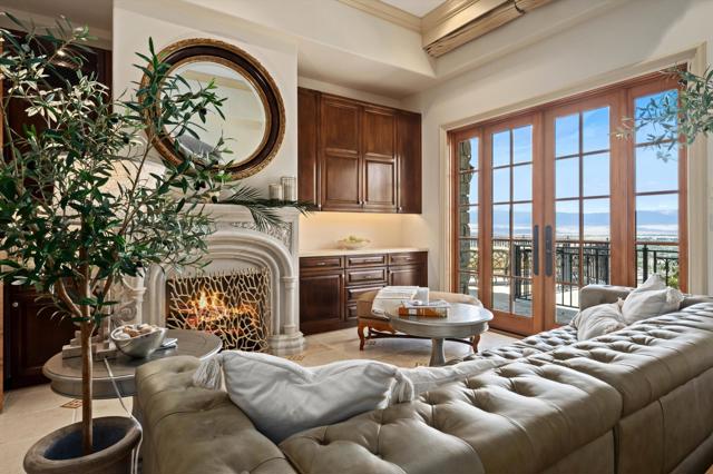 28 Grande View Court, Rancho Mirage CA: https://media.crmls.org/mediaz/fd270cf3-9488-418d-956c-a549b19b00e5.jpg