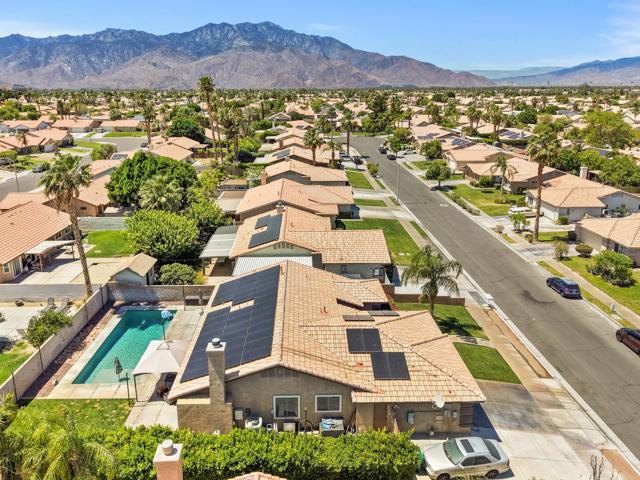69867 Kent Place, Cathedral City CA: https://media.crmls.org/mediaz/fd27d0ad-5ef4-46fa-b480-846cf4540a3a.jpg