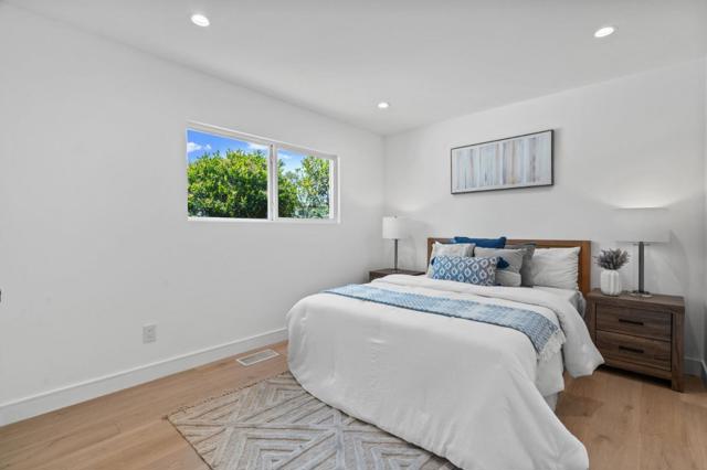 2049 Santa Cruz Avenue, Menlo Park CA: https://media.crmls.org/mediaz/fd28a600-deb5-4a7b-a3b6-b3792cfa6418.jpg