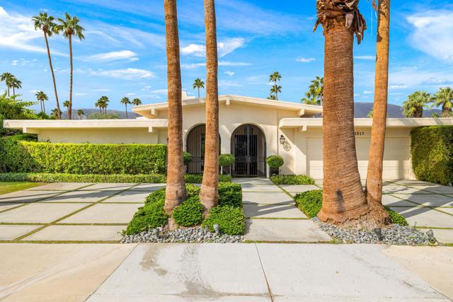 2015 S Toledo Avenue, Palm Springs CA: https://media.crmls.org/mediaz/fd2977b2-8f93-4449-ada2-c7f9177801c1.jpg