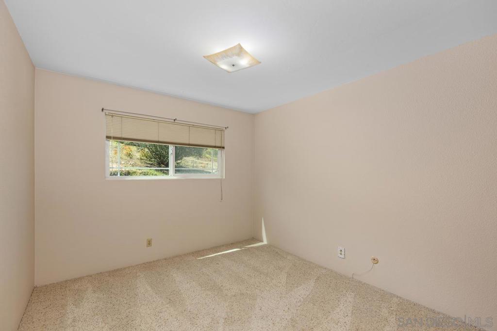 MLS #250026892SD image #53