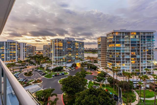 1830 Avenida Del Mundo, Coronado CA: https://media.crmls.org/mediaz/fd29ff85-e647-4ba9-8362-84091cfbef3d.jpg