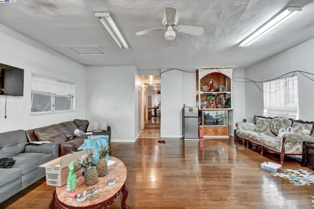 1506 52nd Ave, Oakland CA: https://media.crmls.org/mediaz/fd2a43d0-abe2-46ec-befb-ffe6b91a35df.jpg