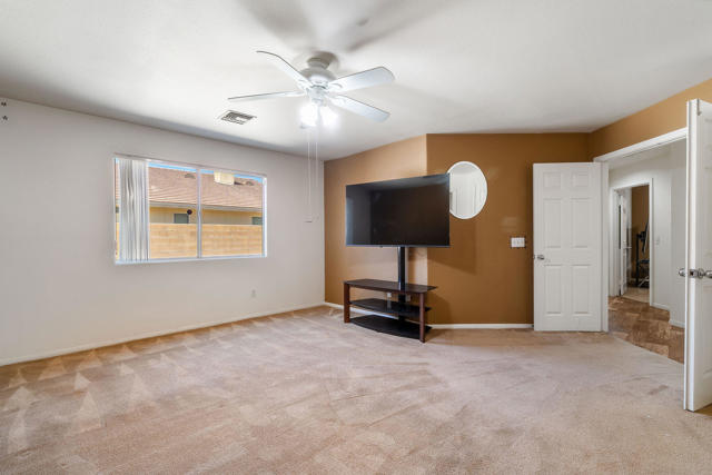 65866 Estrella Avenue, Desert Hot Springs CA: https://media.crmls.org/mediaz/fd2a5b8a-6afa-4381-bdb6-15168964fc19.jpg