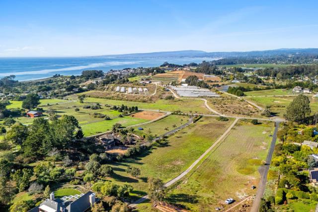 69 Crest Drive, La Selva Beach CA: https://media.crmls.org/mediaz/fd2a6f1c-f6e2-47b4-bea0-d6863234aa83.jpg