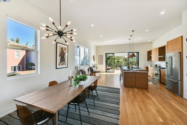 Image 12 of 51 For 730 Henry Street
