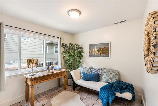 739 W Franklin Street, Monterey CA: https://media.crmls.org/mediaz/fd2add06-377d-426e-a9c2-b14d709bd752.jpg