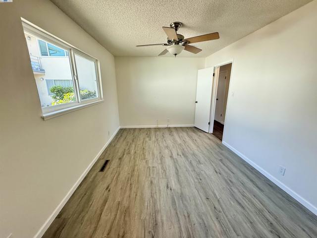 809 Coburn Ct, San Leandro CA: https://media.crmls.org/mediaz/fd2bf721-d792-4528-b82b-06c0bbffdf44.jpg