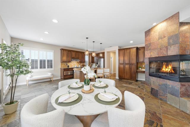 1029 Vista Oak Place, Chula Vista CA: https://media.crmls.org/mediaz/fd2c0db5-ae0d-44b7-b8e5-c180f33008ed.jpg