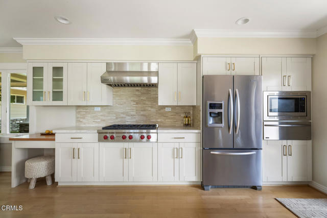 5109 Redwillow Lane, La Canada Flintridge CA: https://media.crmls.org/mediaz/fd2c142c-acc2-4895-b58e-2e9299d0ef67.jpg
