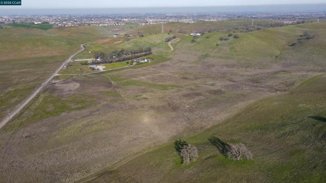 0 Briones Valley Rd, Brentwood (CC) CA: https://media.crmls.org/mediaz/fd2c1a56-c30f-46a6-a945-a8f87883d21f.jpg