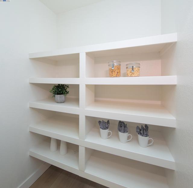 1392 Springview Ct., Concord CA: https://media.crmls.org/mediaz/fd2c2f94-acf8-4b54-bd3c-2155b8da75b8.jpg