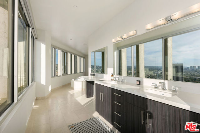 5670 Wilshire Boulevard, Los Angeles CA: https://media.crmls.org/mediaz/fd2ce13a-cb3b-402e-b97c-691aa9cc391e.jpg