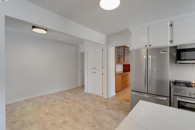 1069 Coombsville Rd, Napa CA: https://media.crmls.org/mediaz/fd2e372a-b51e-4e4a-8503-8da68e21f081.jpg