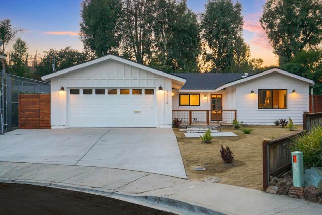 Image 2 of 40 For 7210 Hamlet Ct
