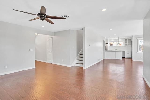 8060 Lemon Ave, La Mesa CA: https://media.crmls.org/mediaz/fd2efdbc-55a9-4058-8fea-50e8a2473cd0.jpg