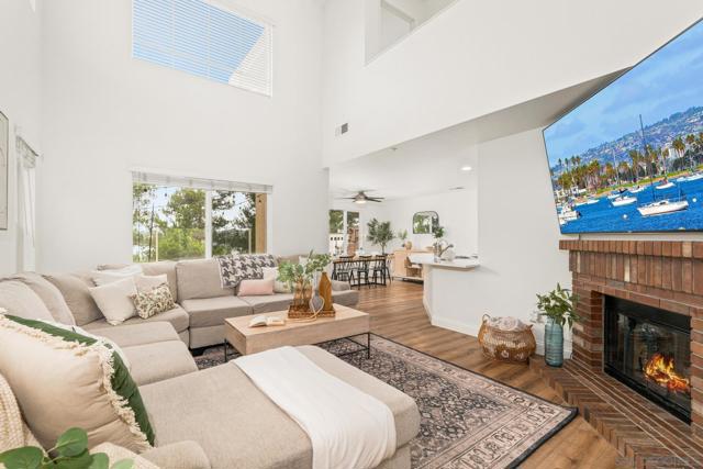 1625 Magnolia Circle, Vista CA: https://media.crmls.org/mediaz/fd2f1cb9-808d-4784-8d72-bab48b2bbd88.jpg