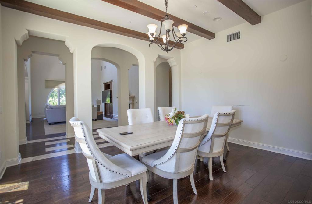 MLS #250040381SD image #9