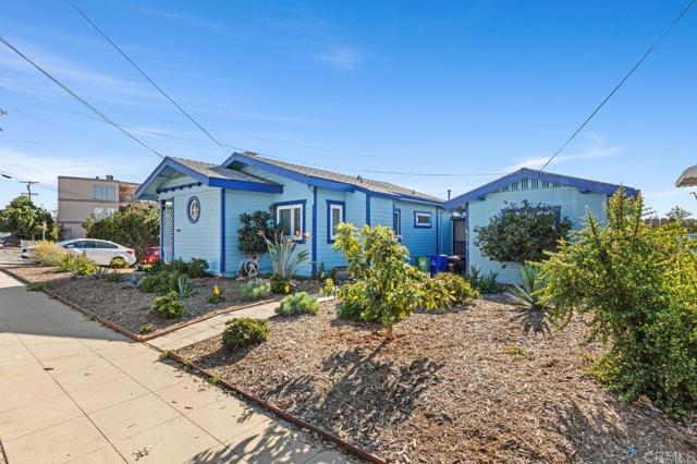 2816 18 Columbia Street, San Diego CA: https://media.crmls.org/mediaz/fd313203-cf86-4d11-95a6-60a9e3776bb2.jpg