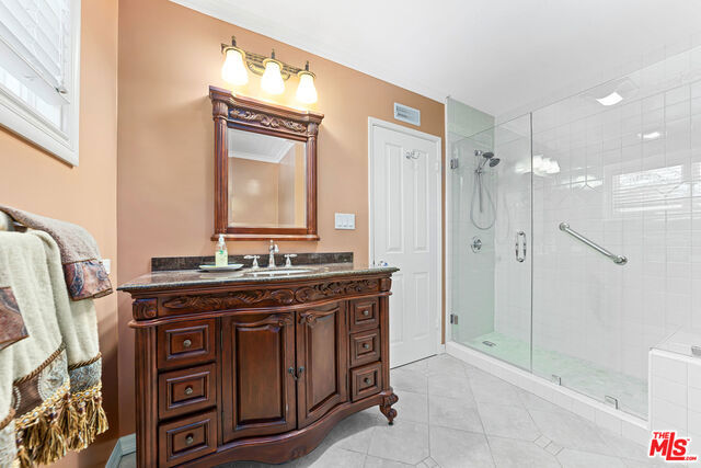 Image 23 of 39 For 821 Glenmere Way