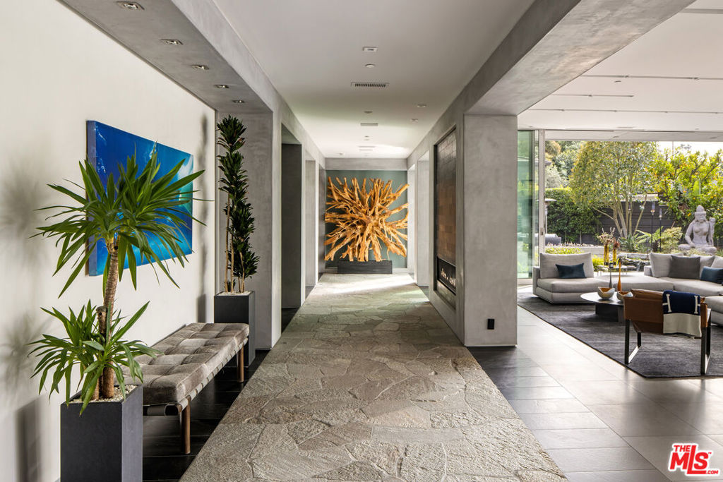 MLS #25531357 image #11