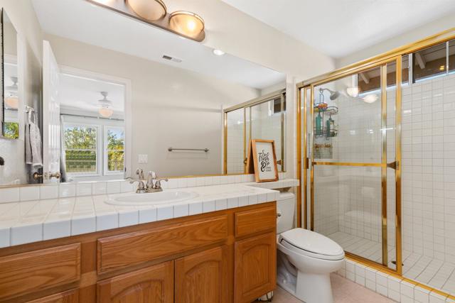 2034 Ridgecrest Place, Escondido CA: https://media.crmls.org/mediaz/fd31d146-c1f1-45f0-a4e2-a3e121d09aeb.jpg