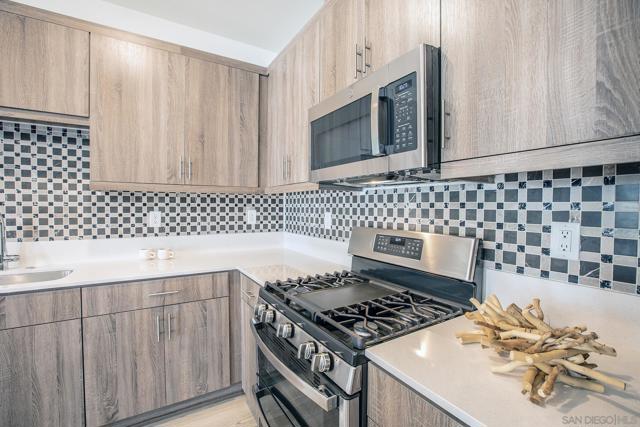340 SWEET PLACE, Fallbrook CA: https://media.crmls.org/mediaz/fd31ef44-da6c-4387-a0cf-77043acd29d7.jpg