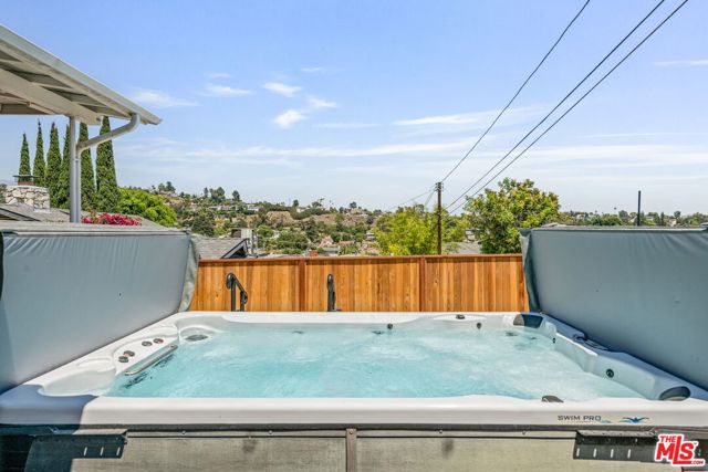 3228 Sagamore Way, Los Angeles CA: https://media.crmls.org/mediaz/fd32a294-3546-4fb1-950e-2b76118f99dc.jpg