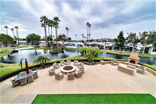 7004 San Bartolo, Carlsbad CA: https://media.crmls.org/mediaz/fd32e05a-9155-460b-8eae-2a02086b928f.jpg