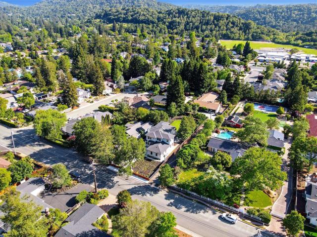 1066 Larch Avenue, Moraga CA: https://media.crmls.org/mediaz/fd338371-75a6-4401-859c-11571646c671.jpg