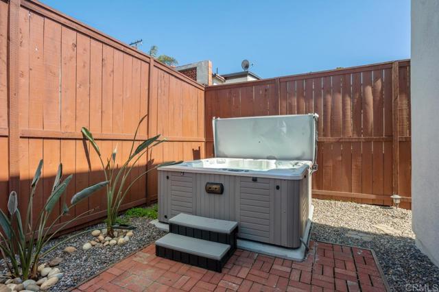 3521 Andrews Street, San Diego CA: https://media.crmls.org/mediaz/fd33cfd7-3a83-45e3-938b-7b60d83cb871.jpg