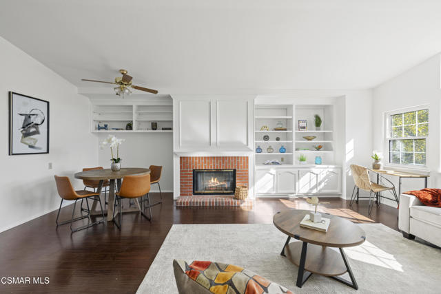 287 Golden Fern Court, Simi Valley CA: https://media.crmls.org/mediaz/fd35e887-45f9-4dfe-8c45-91a343fe7620.jpg