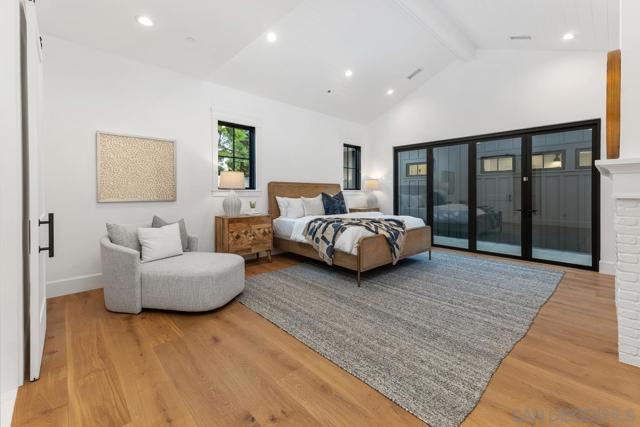 804 Hygeia, Encinitas CA: https://media.crmls.org/mediaz/fd36760a-53a3-4e04-9c29-7d8a4086d6f7.jpg