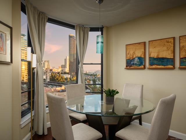 500 W Harbor Dr, San Diego CA: https://media.crmls.org/mediaz/fd3693e2-e74d-47bc-8cee-e2cfbacd7c09.jpg