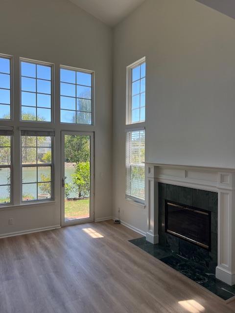 63 WATERSIDE Circle, Redwood City CA: https://media.crmls.org/mediaz/fd37a363-8a69-4504-adbb-bc665aad0c50.jpg