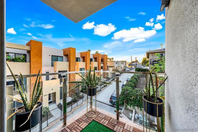 2875 B Street, San Diego CA: https://media.crmls.org/mediaz/fd37d875-dfa0-480c-a525-c6119ba423c0.jpg