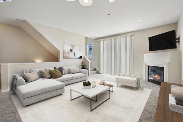 4225 Clarinbridge Cir, Dublin CA: https://media.crmls.org/mediaz/fd38741c-e60a-44b9-9bcc-c3002b2242e6.jpg