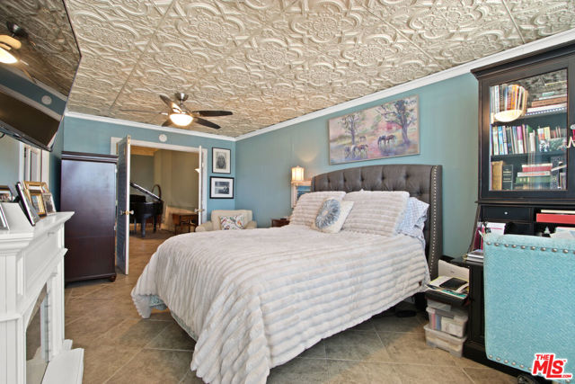 1644 W Wilmington Boulevard, Wilmington CA: https://media.crmls.org/mediaz/fd393cbb-9de3-4c95-bcda-4da55aa4ce13.jpg