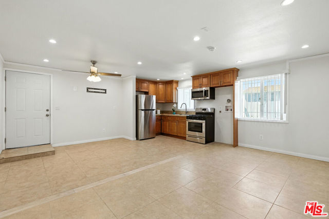 3521 W 58th Place, Los Angeles CA: https://media.crmls.org/mediaz/fd39b77c-3085-4dfd-b56f-3bd530a6c9aa.jpg