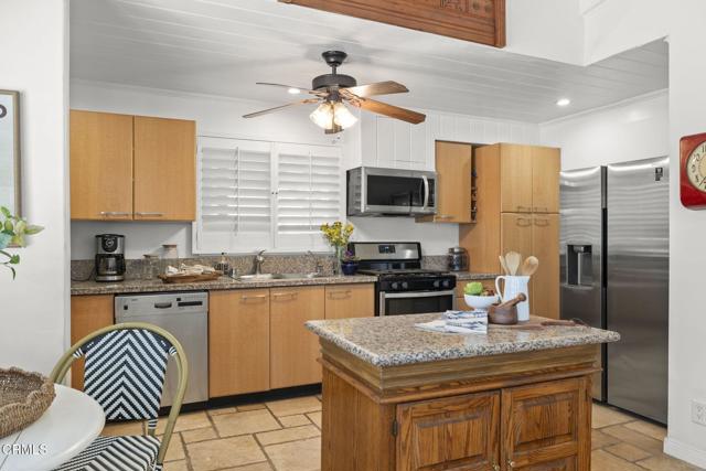 Detail Gallery Image 10 of 63 For 280 Rossmore Dr, Oxnard,  CA 93035 - 4 Beds | 2 Baths