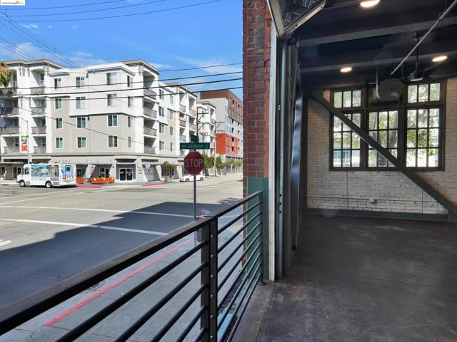 201 3rd St Unit 102, Oakland, California 94607, ,Commercial Sale,For Sale,3rd St Unit 102,41068775